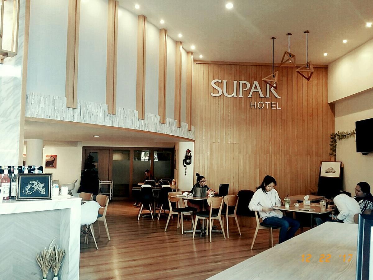 Supak Hotel 칼라신 외부 사진